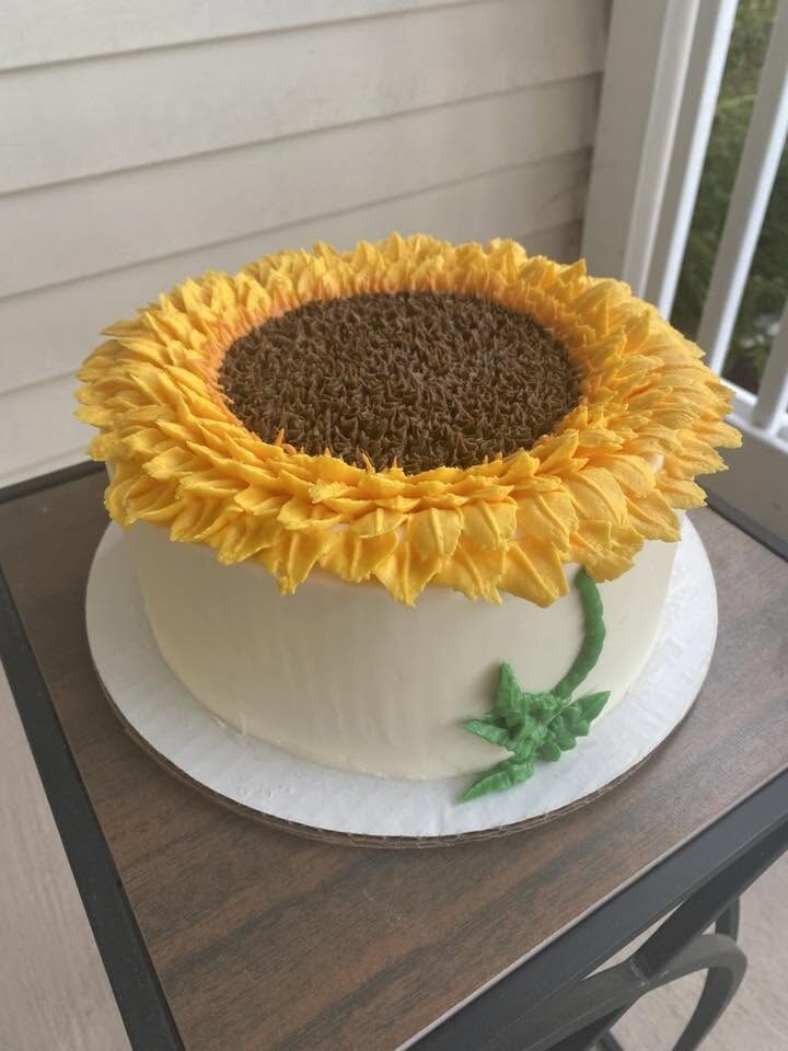 Sunflower buttercream cake